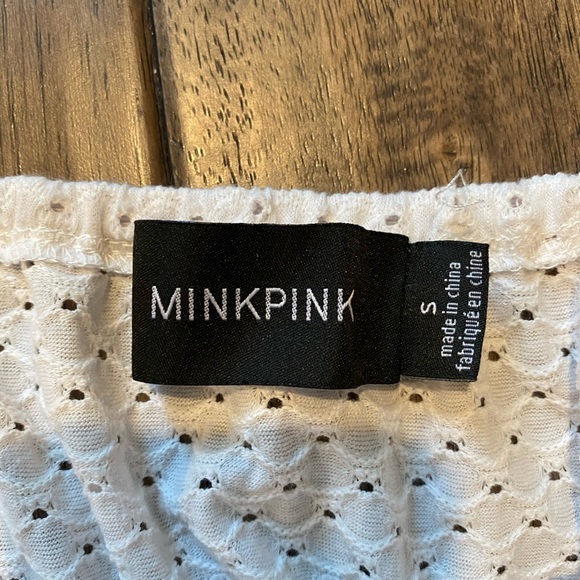 MinkPink White eyelet dress - Never been worn - Picture 3 of 3